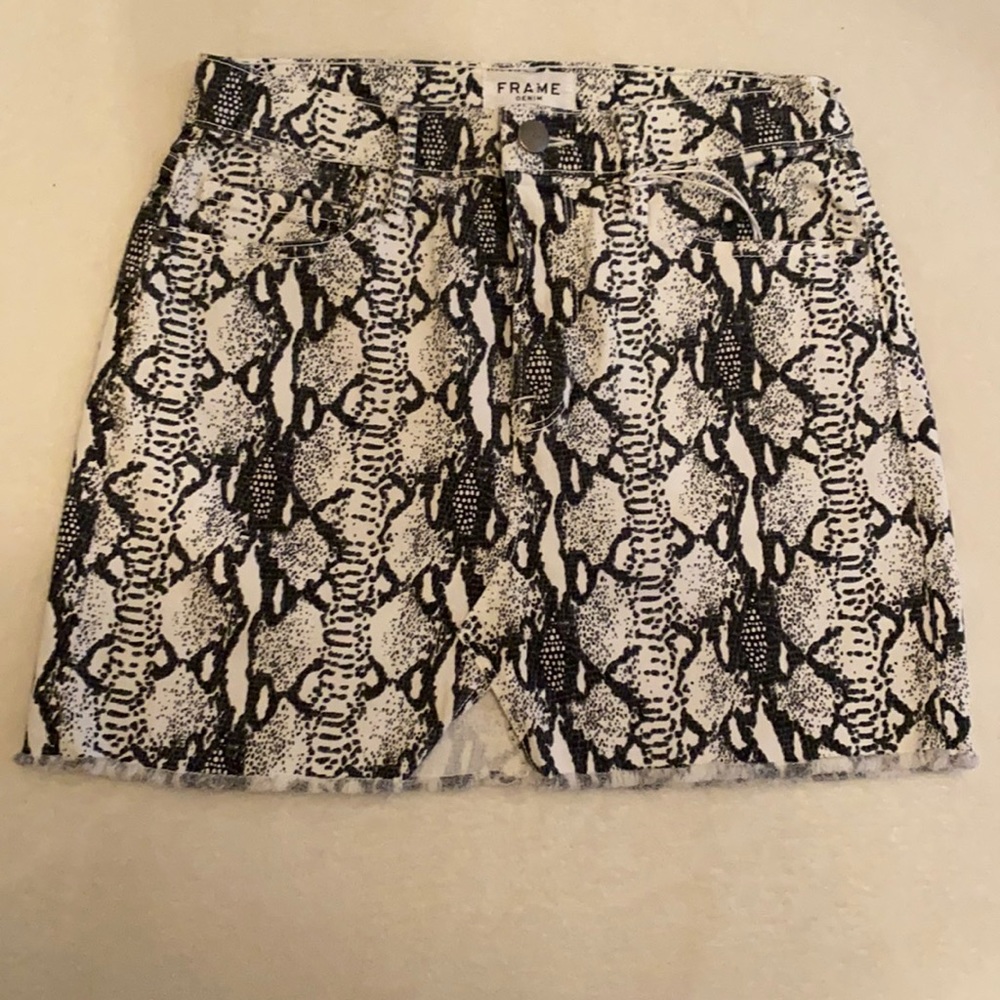 Frame Skirt